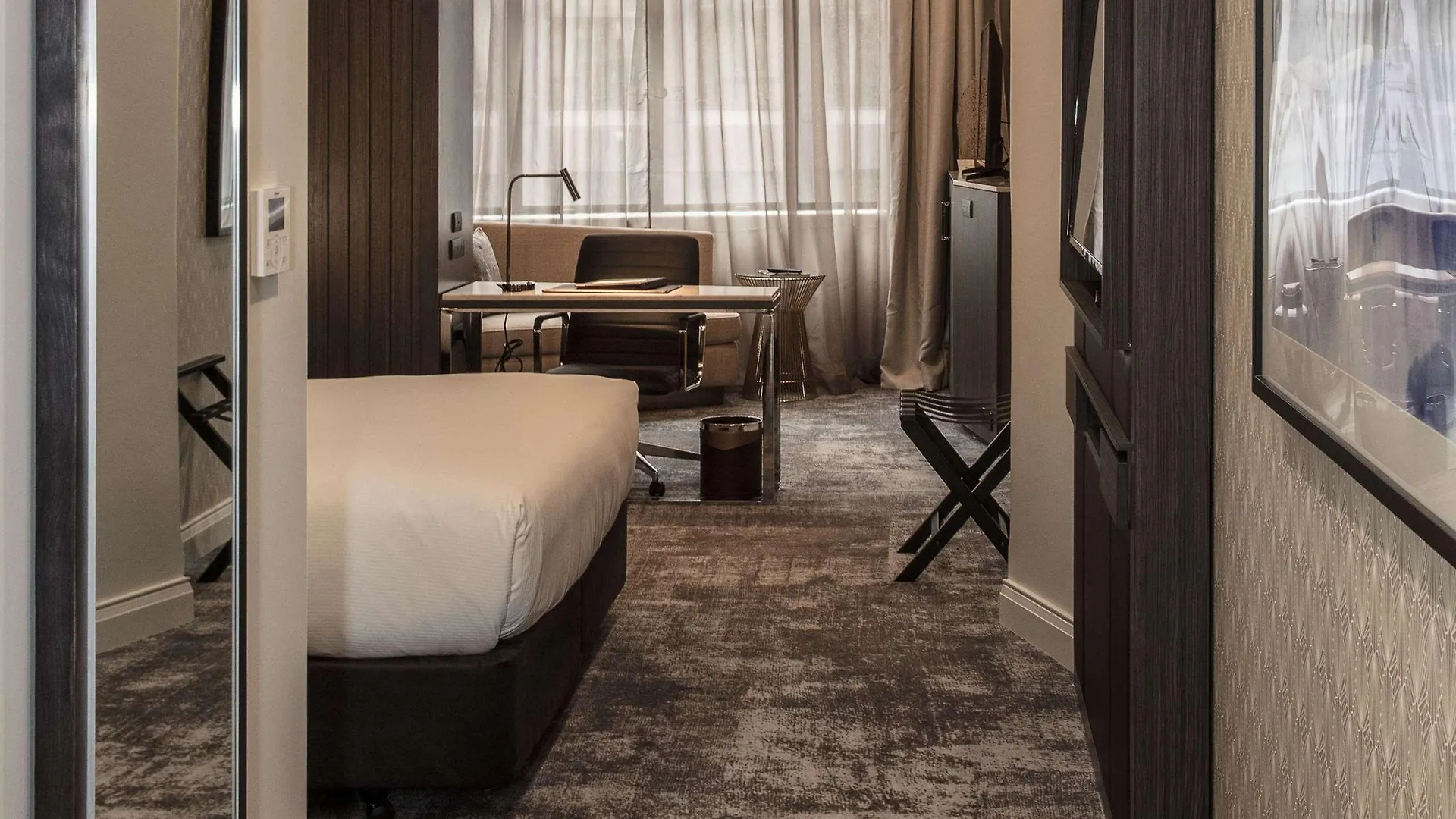Doubletree By Hilton Wellington Hotel