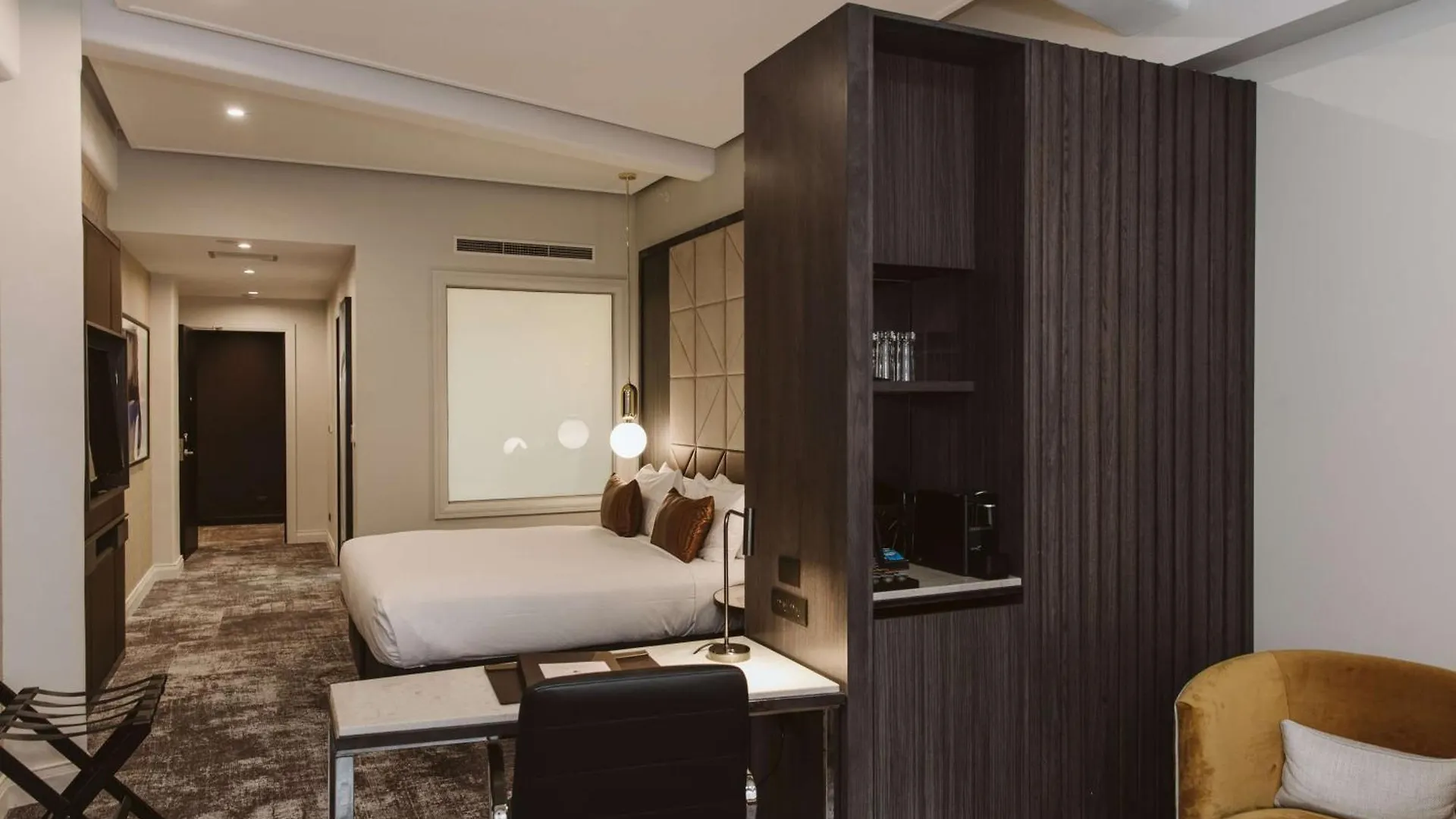 Doubletree By Hilton Wellington Hotel