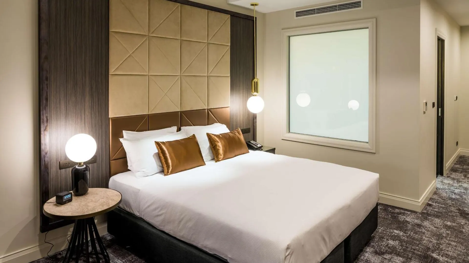 Doubletree By Hilton Wellington Hotel